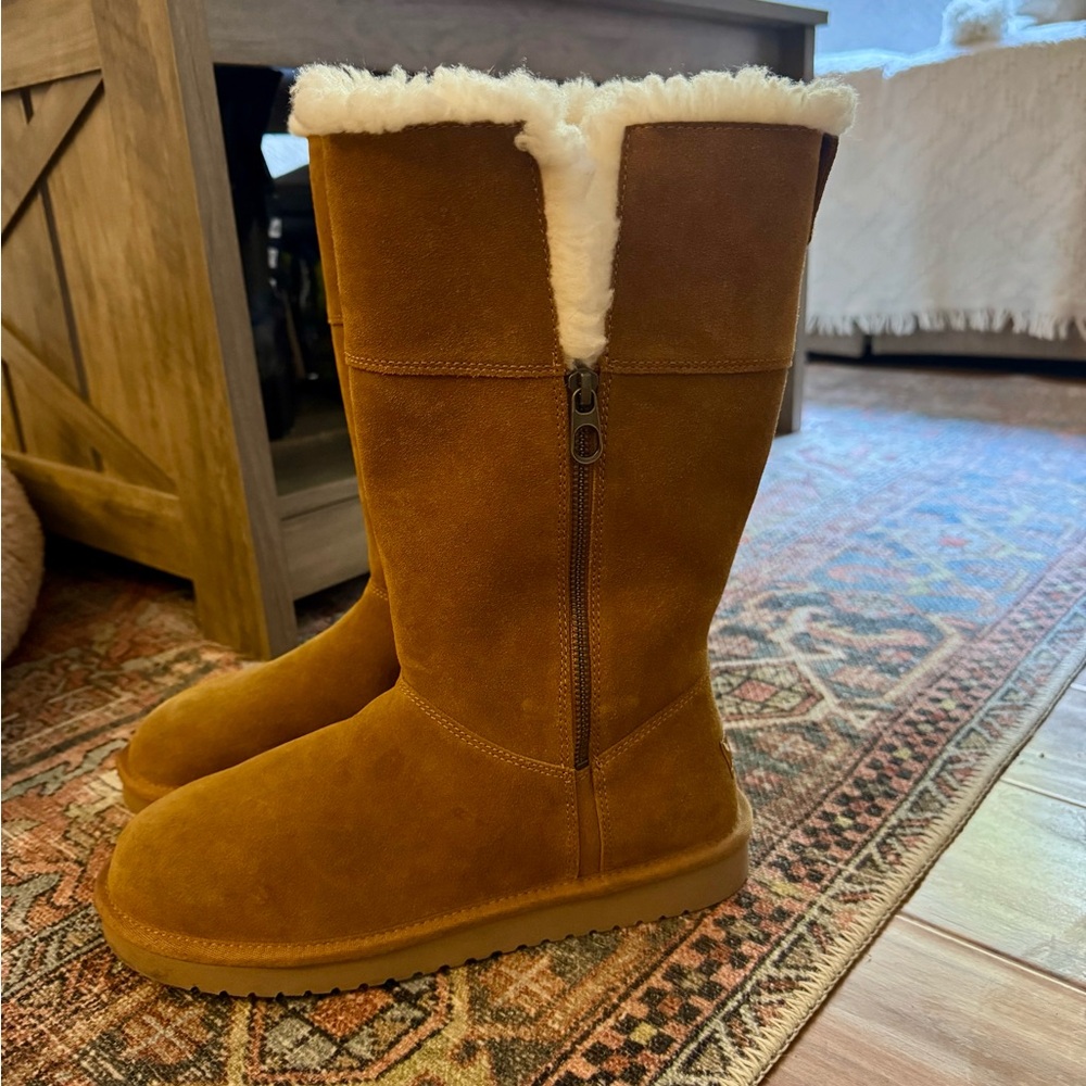 Koolaburra by UGG® Aribel Tall boots | Size 9
